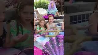 Mermaid TRANSFORMATiON!! merdad uses his trident to turn adley & friends from mermaids into hoomans