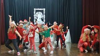 Zumba kids - Rocking' Around The Christmas Tree