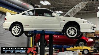 JDM 1998 Honda Integra Type-R DC2 // Replacing a 26 Years Old Timing Belt & Clutch Repair (Ep 1)