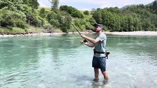 Casting and feeding line with the REYR telescoping fly rod