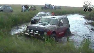 Lada Niva - The Queen of Wetlands by Top Đir