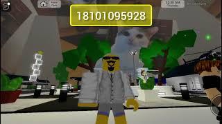 15 New Working Oversized UGC Glitched Items Id code Brookhaven Rp