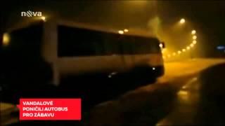 TvTwixx | Reportáž TV Nova - Vandalové poničili autobus pro zábavu