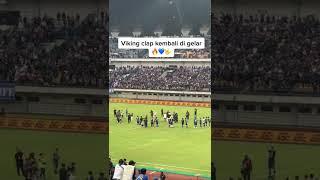 viking clap di pimpin oleh coach luis milla persib vs rans#persib #vikingclap #bobotoh #gbla #shorts