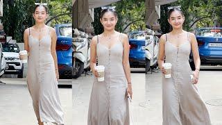 Anushka Sen Looking Beautiful Spotted At In Khar For Meeting || Bollywood Mastiz