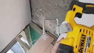 Dewalt DCS388 Flexvolt Reciprocating Saw with rafter hook