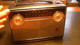 Japanisches Vintage Kofferradio  70ziger Jahre (MITSUBISHI 8X-448L)