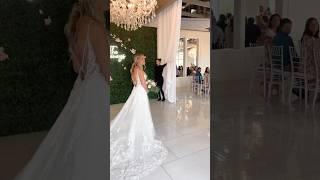 IMPONENTE ENTRADA DE LA NOVIA DESFILANDO CON SU PADRE EN SU MATRIMONIO  #wedding 