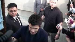 Twilight superstar Taylor Lautner thrills TEAM JACOB fans