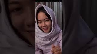 live hijab cantik SmA pulang sekolah pamer tetek mulus