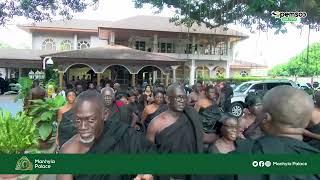 Family of J.A Kufour shows appreciation to Asantehene for attending funeral of Theresa Kufuor