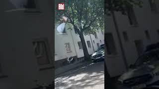 Verfolgungsjagd in Hamburg: Autoraser flüchtet mit Kind vor Polizei #shorts