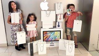 NO BUDGET AT THE APPLE STORE | Familia Diamond