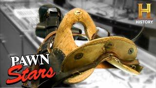 Pawn Stars: Kevin Costner's Dances with Wolves Saddle (Season 2)