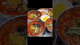 이것 땜에 여름만 기다렸다?! 한번 맛 보면 잊을 수 없는 칼칼 김치 냉칼국수 Noodles / Korean street food